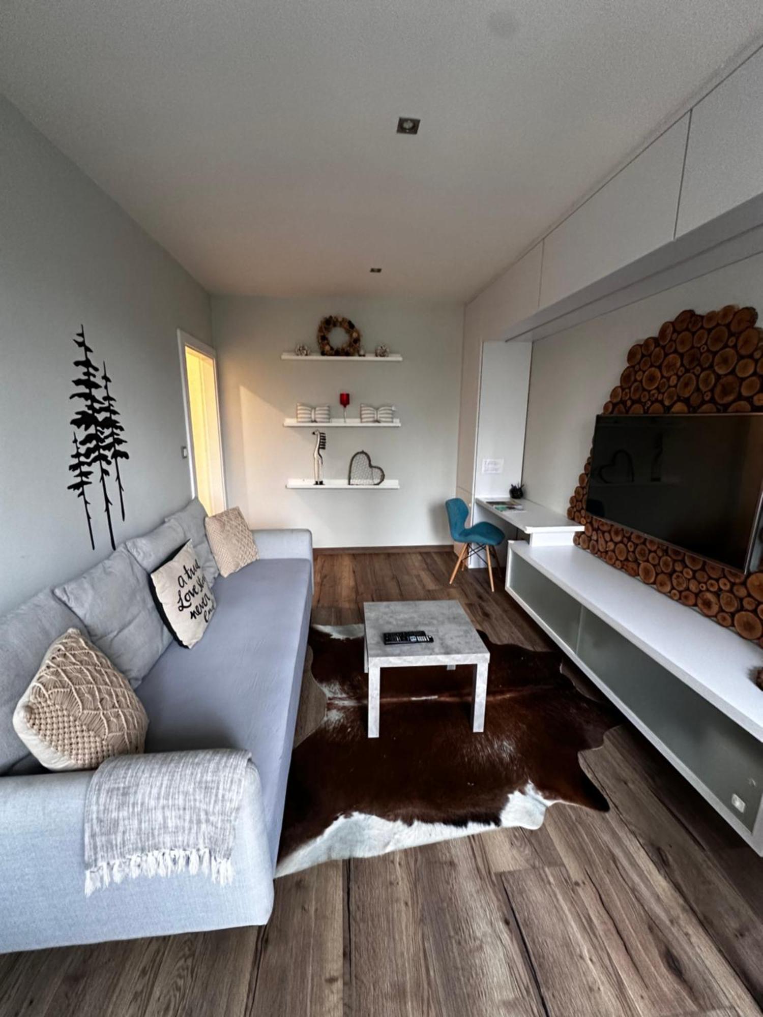 We Apartment - Close To The Center & City View, Self Check-In 24H Банска-Бистрица Экстерьер фото